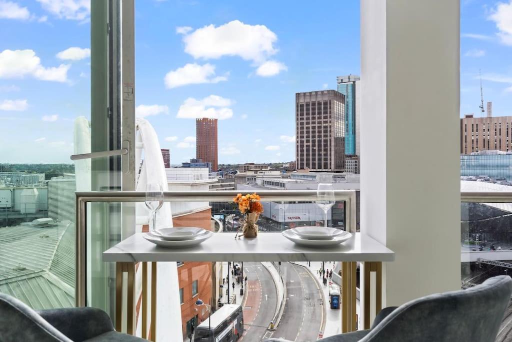 Luxury Rotunda Studio With Free Voucher In New Street Lejlighed Birmingham Eksteriør billede